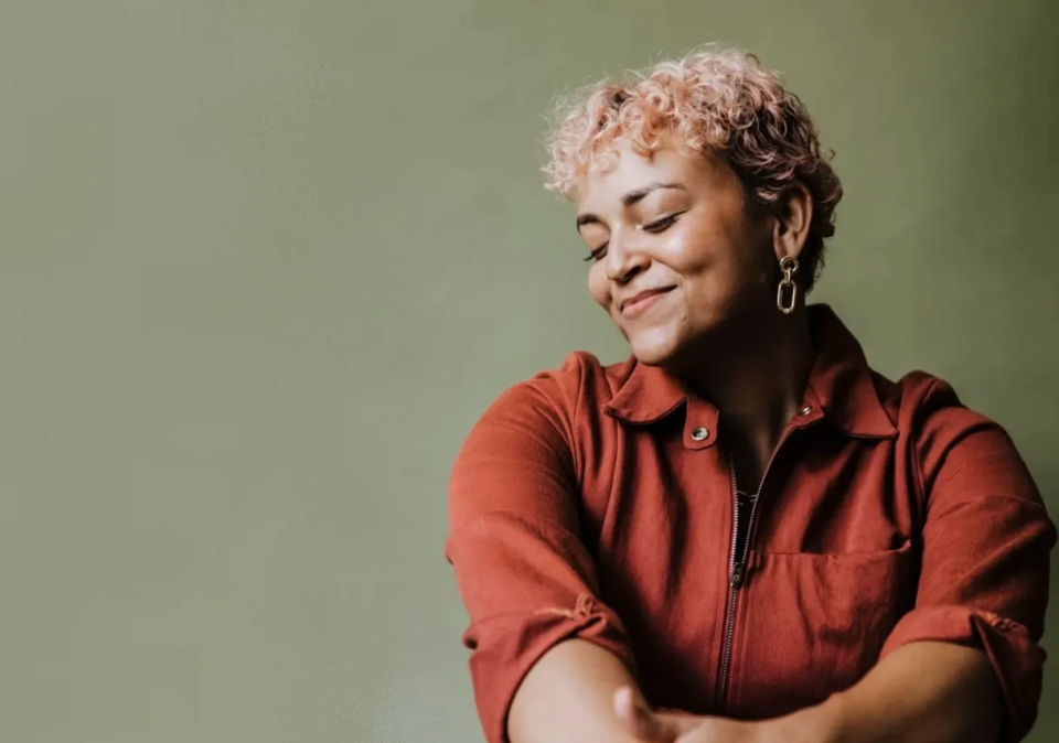 Trust header red suit lady 1000px cropped copy